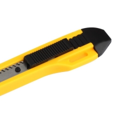 齐心B2826防滑自锁美工刀小号壁纸刀 9mm 颜色随机