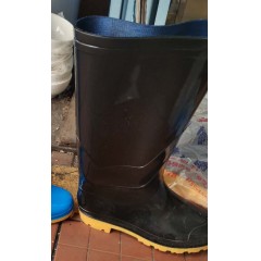 长筒防滑水鞋胶鞋厨房工作鞋（男款42码1双，女款35码，38码各一双））